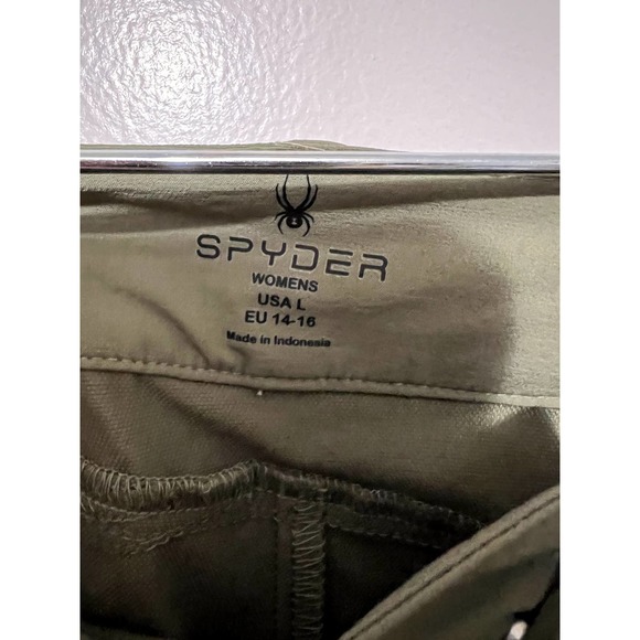 NWT Spyder Women's Green Activewear Convertible Pants Zip off Shorts Size Large - Picture 8 of 11